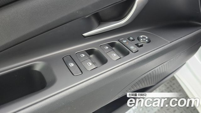 Hyundai AVANTE 2024 — photo 28