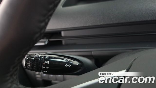 Hyundai Staria 2025 — photo 17
