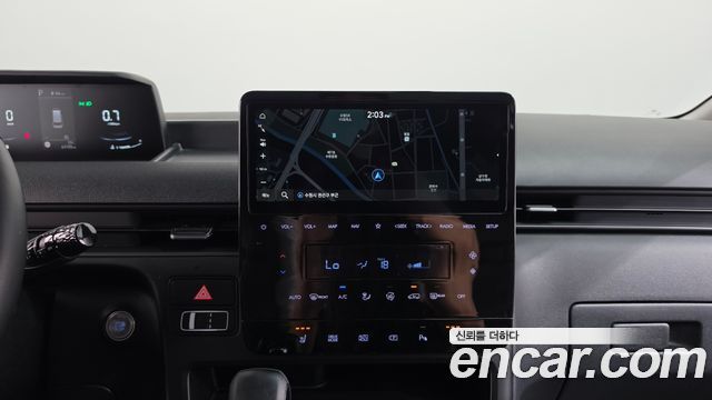 Hyundai Staria 2025 — photo 19