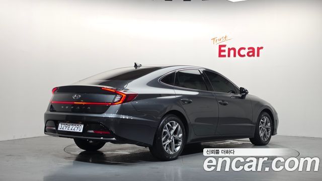 Hyundai Sonata 2022 — photo 2