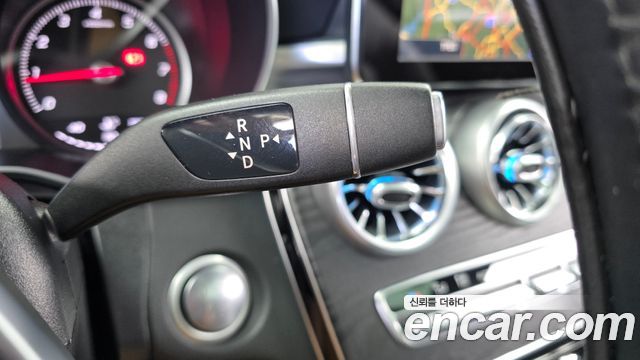Mercedes-Benz C-Class 2016 — photo 9