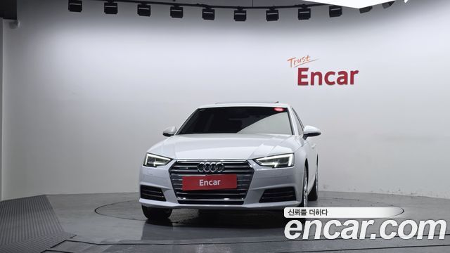Audi A4 2018 — photo 3