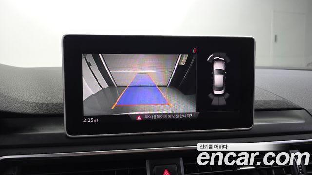 Audi A4 2018 — photo 21