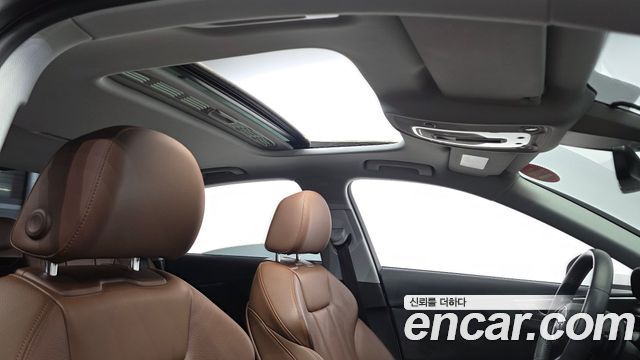 Audi A4 2018 — photo 26
