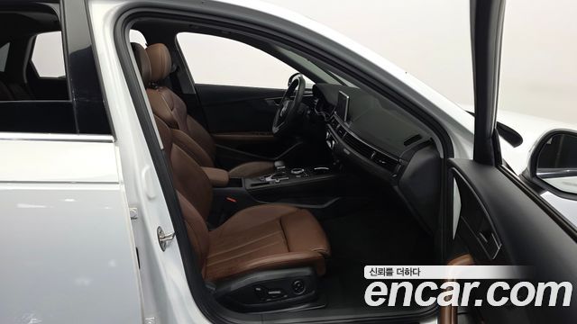 Audi A4 2018 — photo 16