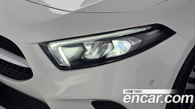 Mercedes-Benz A-Class 2022 — photo 8