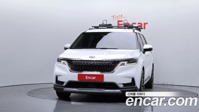 Kia Canival 2021 — photo 3