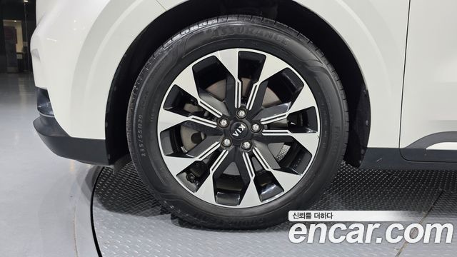 Kia Canival 2021 — photo 5