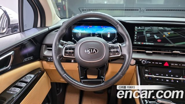 Kia Canival 2021 — photo 19