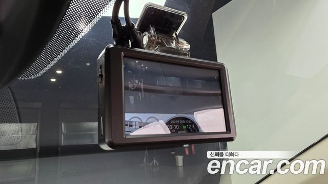 Kia Canival 2021 — photo 20