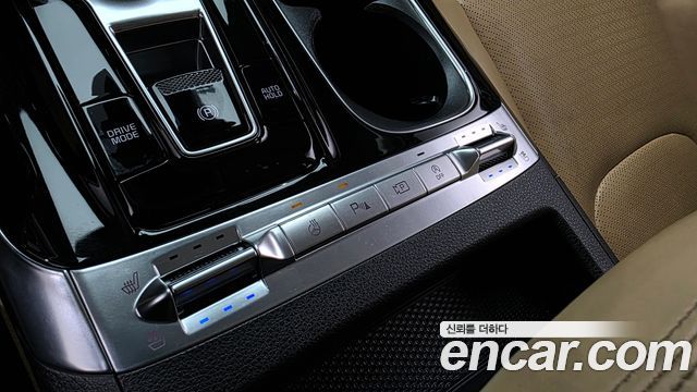 Kia Canival 2021 — photo 25
