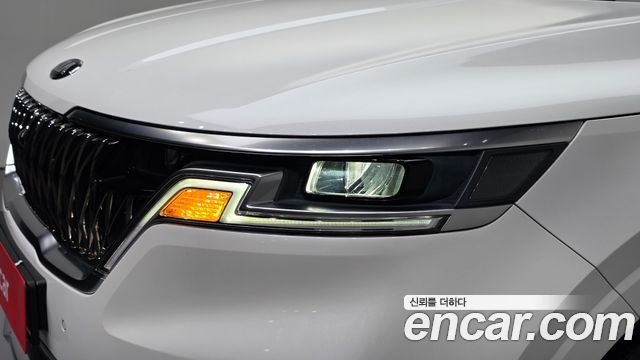 Kia Canival 2021 — photo 8