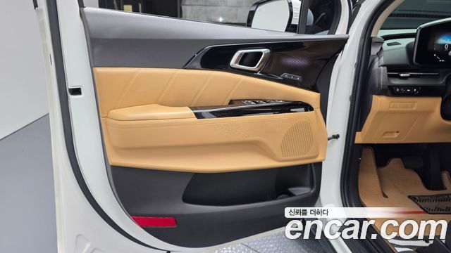 Kia Canival 2021 — photo 14