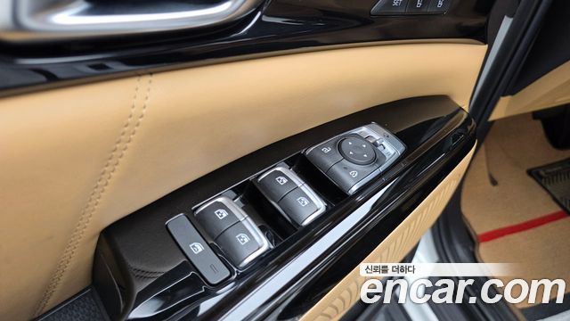 Kia Canival 2021 — photo 31