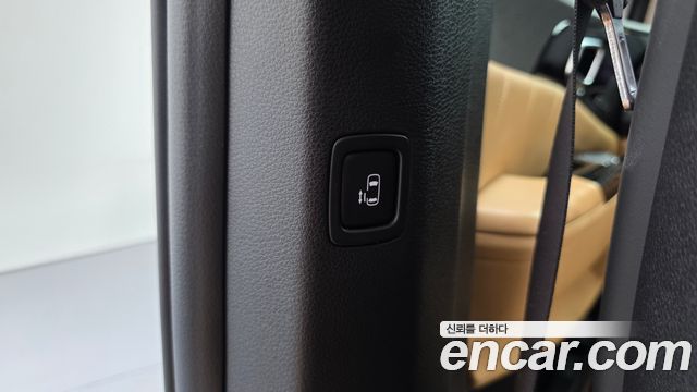 Kia Canival 2021 — photo 33
