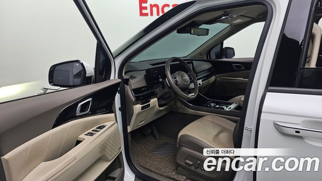 Kia Canival 2025 — photo 10