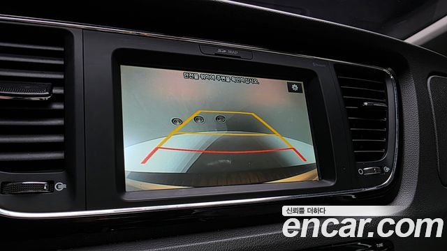 Kia Canival 2018 — photo 22