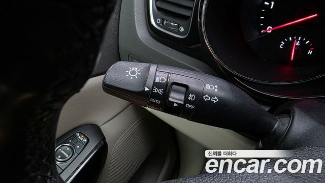 Kia Canival 2018 — photo 35