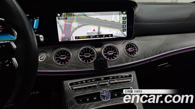 Mercedes-Benz CLS-Class 2022 — photo 20