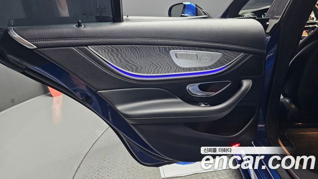 Mercedes-Benz CLS-Class 2022 — photo 15