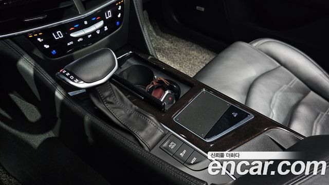 Cadillac CT6 2017 — photo 9