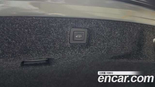 Cadillac CT6 2017 — photo 20
