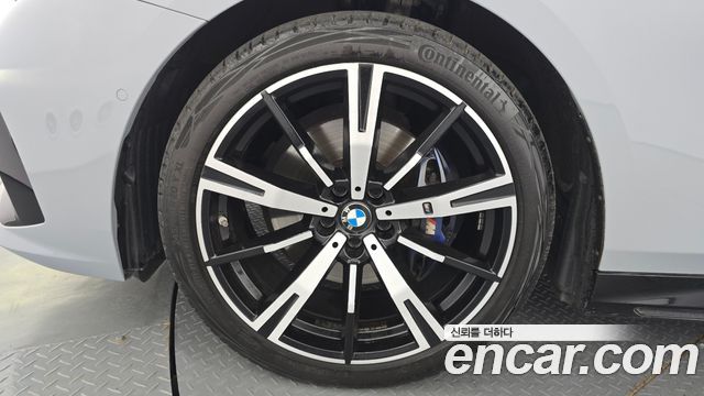 BMW 5-Series 2024 — photo 5
