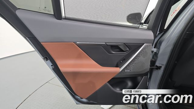 BMW 5-Series 2024 — photo 15