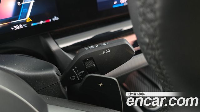 BMW 5-Series 2024 — photo 28