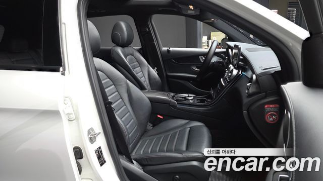 Mercedes-Benz GLC-Class 2016 — photo 11