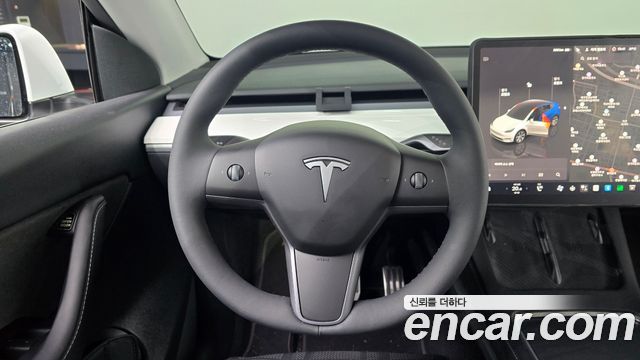 Tesla Model Y 2022 — photo 13
