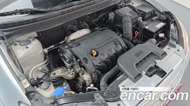 Hyundai AVANTE 2010 — photo 6