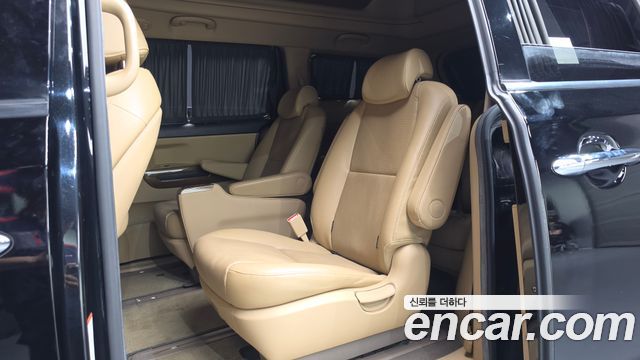 Kia Canival 2016 — photo 12