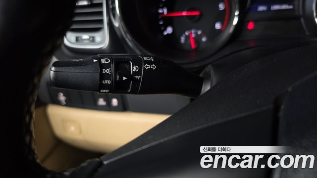 Kia Canival 2016 — photo 18