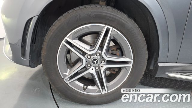 Mercedes-Benz GLE-Class 2021 — photo 5