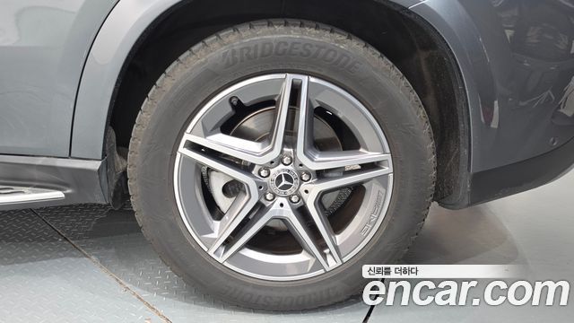 Mercedes-Benz GLE-Class 2021 — photo 7