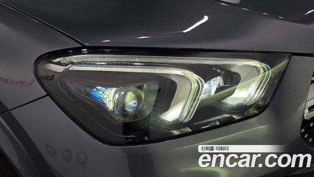 Mercedes-Benz GLE-Class 2021 — photo 8