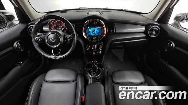 Mini Cooper 2020 — photo 7