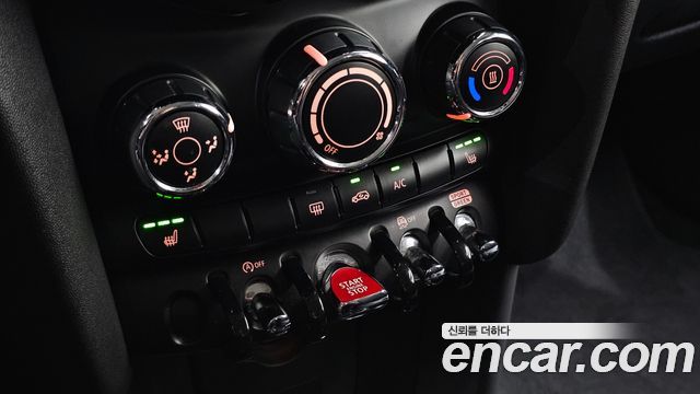 Mini Cooper 2020 — photo 19