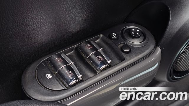 Mini Cooper 2020 — photo 20