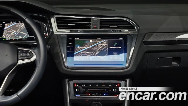 Volkswagen Tiguan 2022 — photo 19