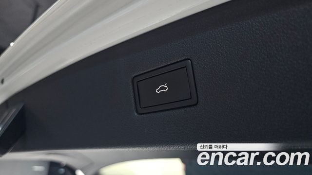 Volkswagen Tiguan 2022 — photo 24