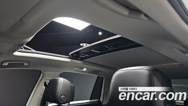 Volkswagen Tiguan 2022 — photo 26
