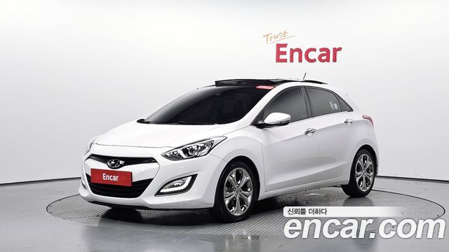 Hyundai i30 2012 — photo 31