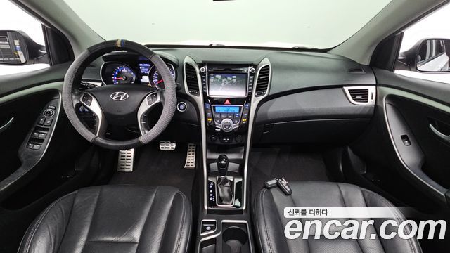 Hyundai i30 2012 — photo 10