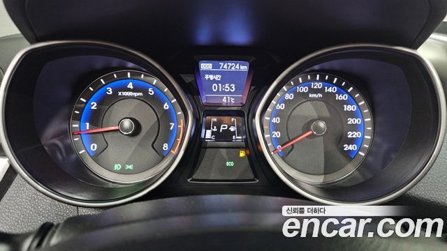 Hyundai i30 2012 — photo 11