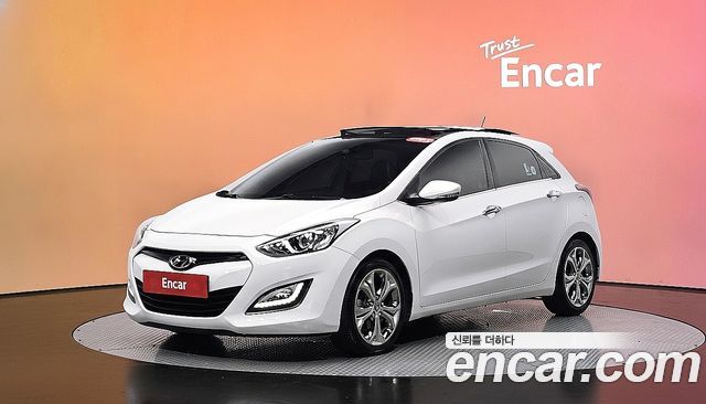 Hyundai i30 2012 — photo 1
