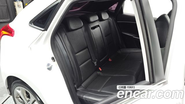 Hyundai i30 2012 — photo 16