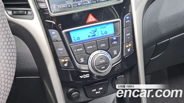 Hyundai i30 2012 — photo 29