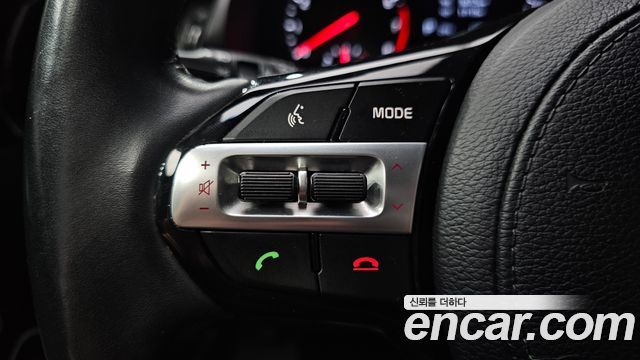 Kia K7 2016 — photo 26